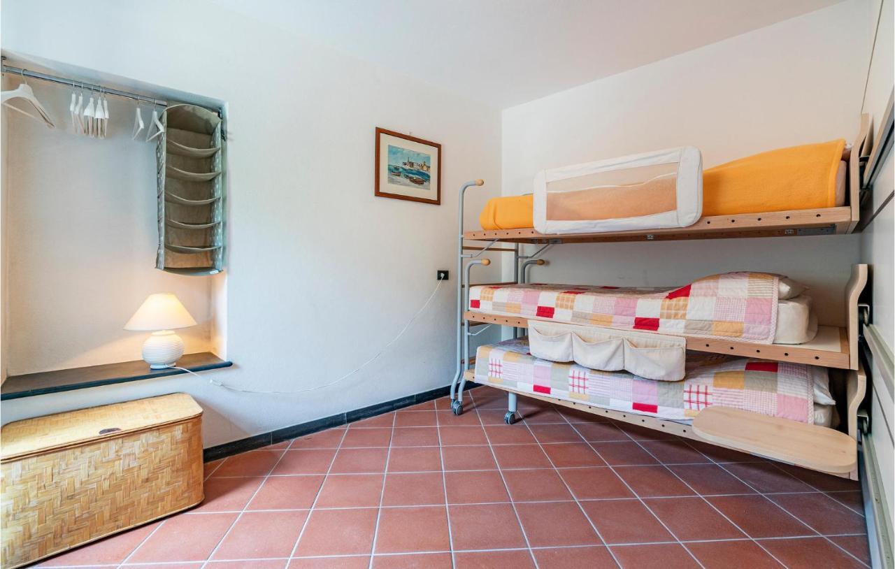 Awesome Home In Moneglia With Kitchen Luaran gambar