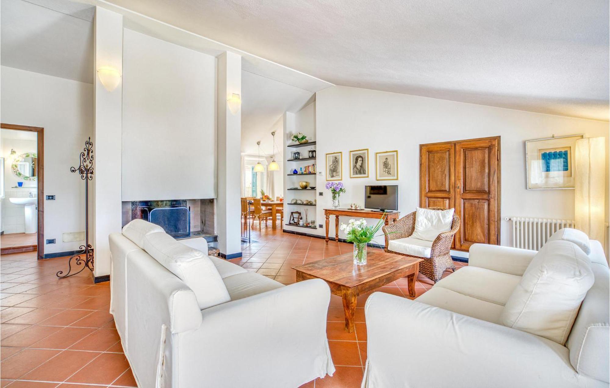 Awesome Home In Moneglia With Kitchen Luaran gambar